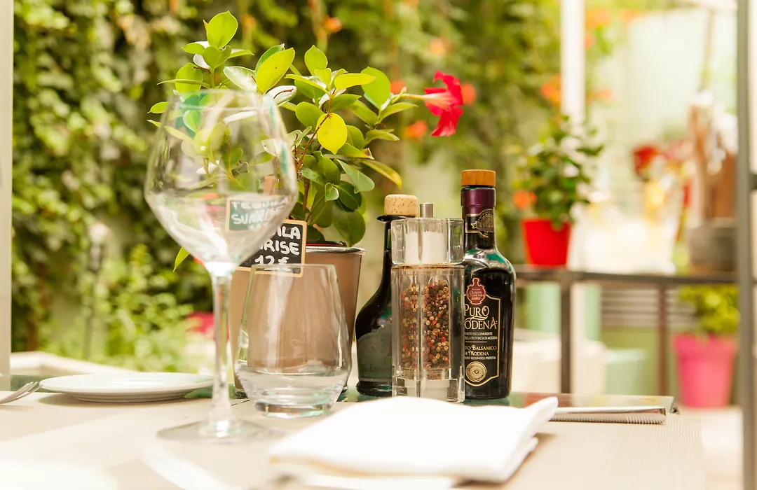 Hotel Montaigne & Spa - Cannes Centre-1